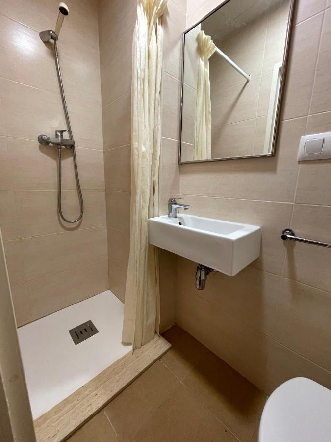 P&R Hostals Maria Rosa Tossa de Mar Zewnętrze zdjęcie