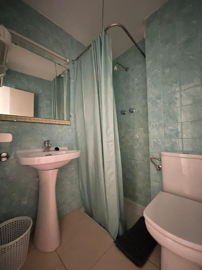 P&R Hostals Maria Rosa Tossa de Mar Zewnętrze zdjęcie
